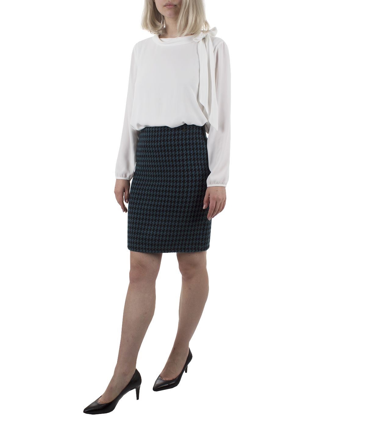 Straight skirt, houndstooth print, with acrylic and wool  4